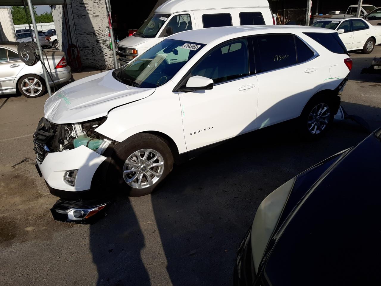 Photo 9 from auction – 2020 CHEVROLET EQUINOX LT with VIN 2GNAXKEV4L6230109