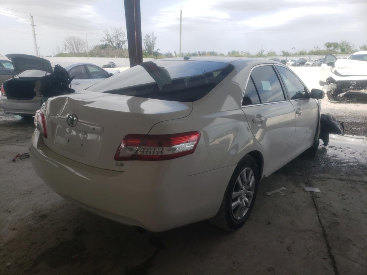 Photo 4 from auction – 2011 TOYOTA CAMRY BASE with VIN 4T1BF3EK1BU696295