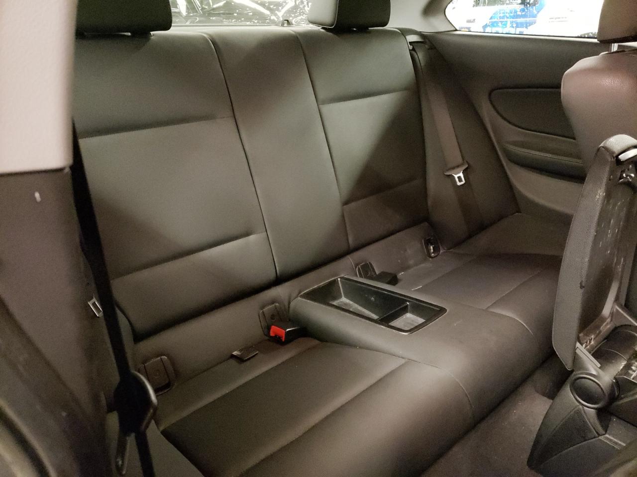 Zdjęcie 6 z aukcji – 2010 BMW 128 I z VIN WBAUP7C52AVF07600