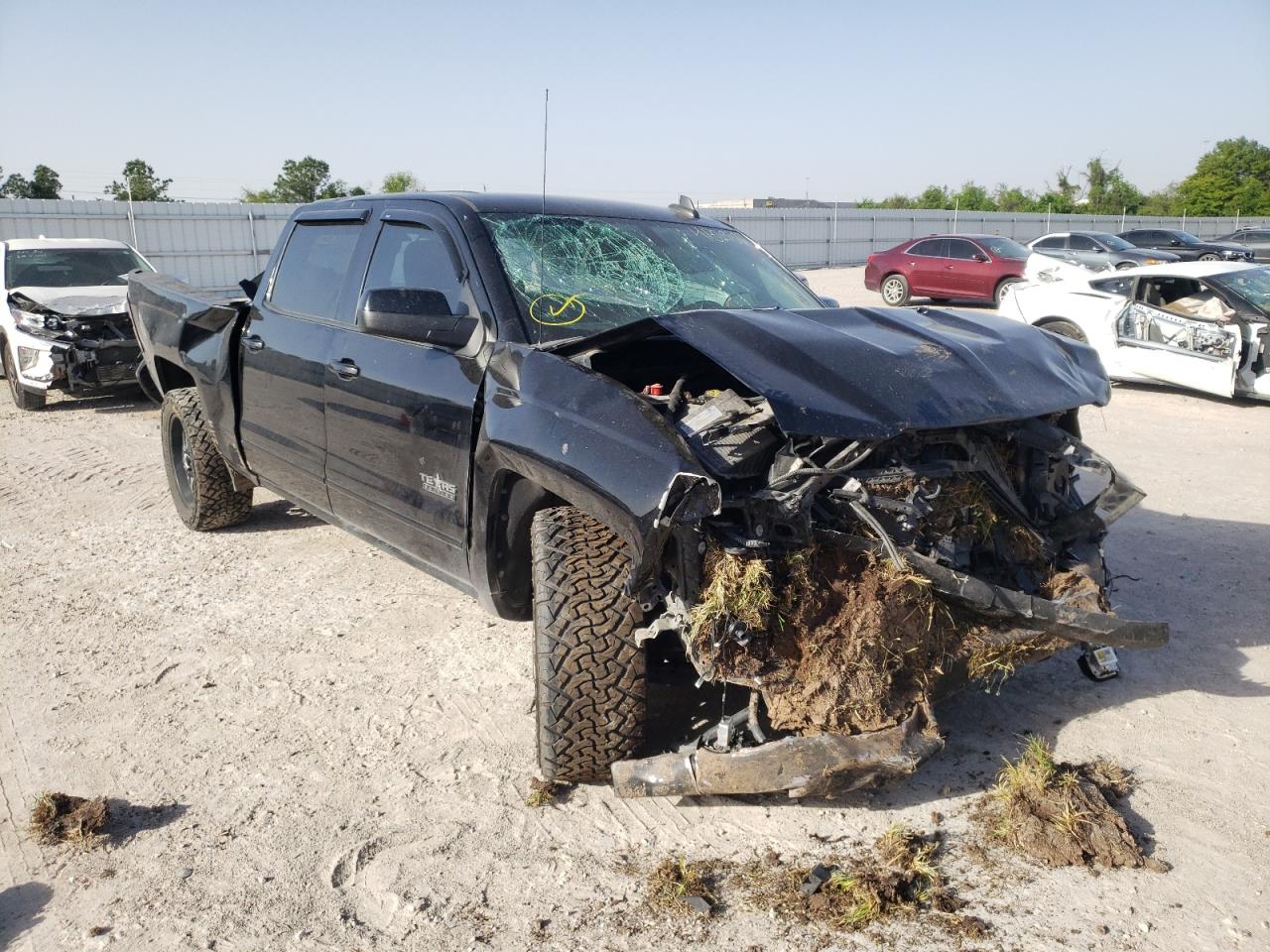 CHEVROLET SILVERADO 2018 with VIN 3GCPCREC0JG628652 - Photo from auction