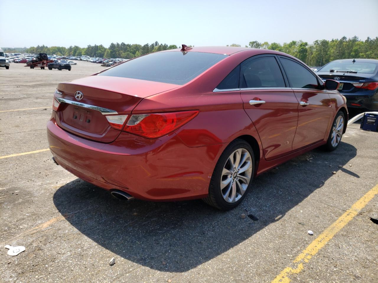 Photo 4 from auction – 2012 HYUNDAI SONATA SE with VIN 5NPEC4ACXCH437010