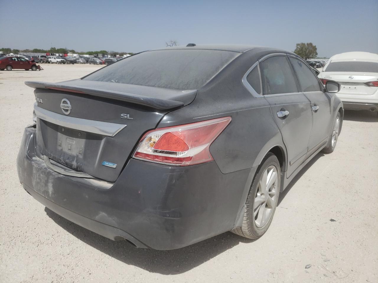 Photo 4 from auction – 2013 NISSAN ALTIMA 2.5 with VIN 1N4AL3AP2DN564997