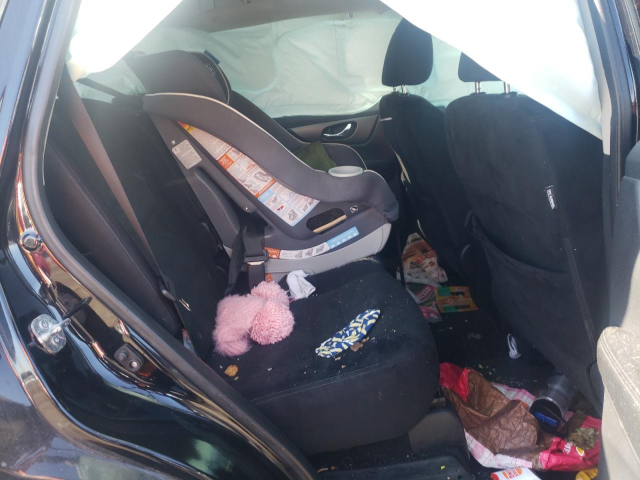 Photo 6 from auction – 2014 NISSAN ROGUE S with VIN 5N1AT2MV9EC850126