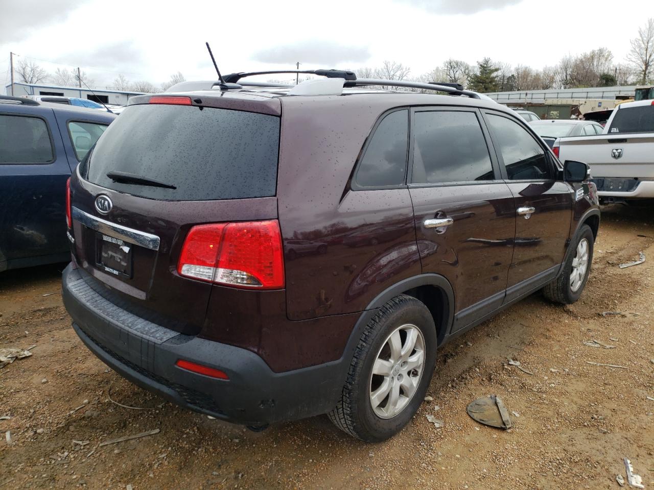 Photo 4 from auction – 2012 KIA SORENTO BA with VIN 5XYKT3A61CG207855