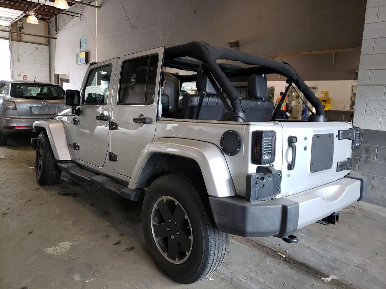Photo 3 from auction – 2012 JEEP WRANGLER U with VIN 1C4HJWEG4CL284356