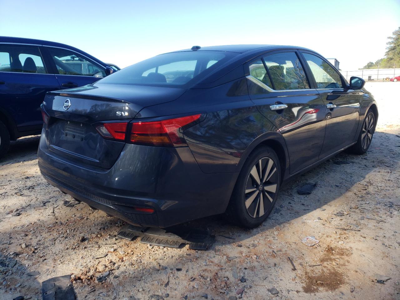 Photo 4 from auction – 2021 NISSAN ALTIMA SV with VIN 1N4BL4DV0MN348358