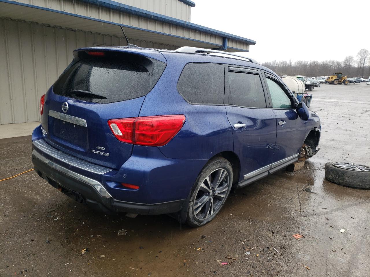 Photo 4 from auction – 2017 NISSAN PATHFINDER with VIN 5N1DR2MM9HC907318
