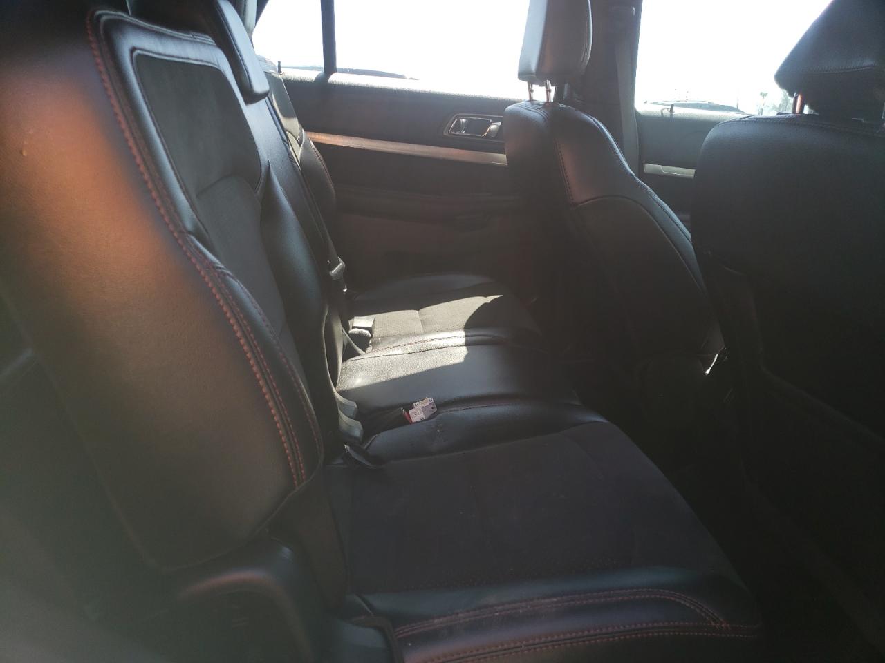 Photo 6 from auction – 2018 FORD EXPLORER X with VIN 1FM5K8D83JGA50409
