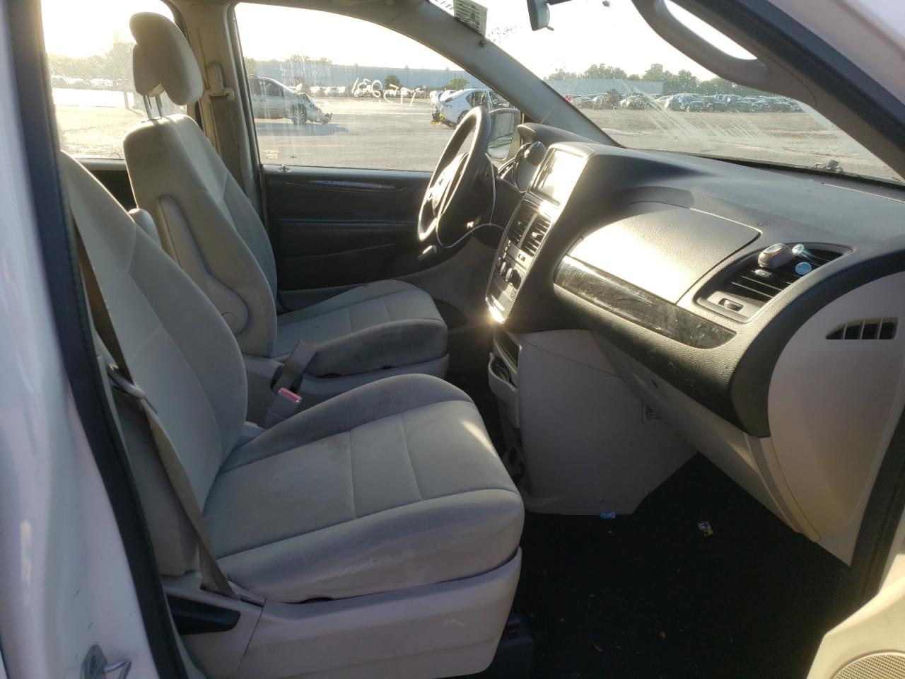 Photo 5 from auction – 2013 DODGE GRAND CARA with VIN 2C4RDGBG0DR506924