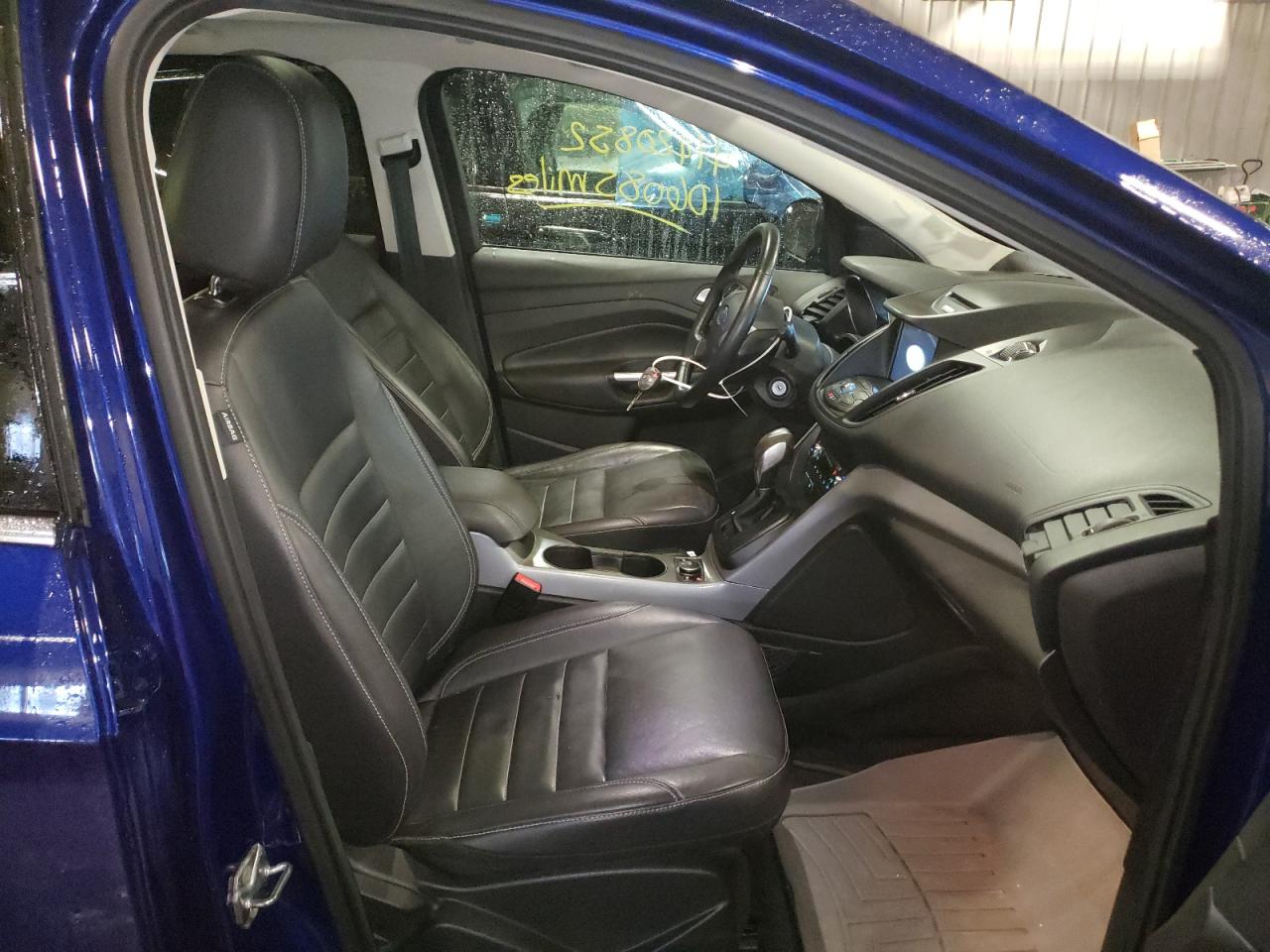 Photo 5 from auction – 2016 FORD ESCAPE SE with VIN 1FMCU9G98GUB54528