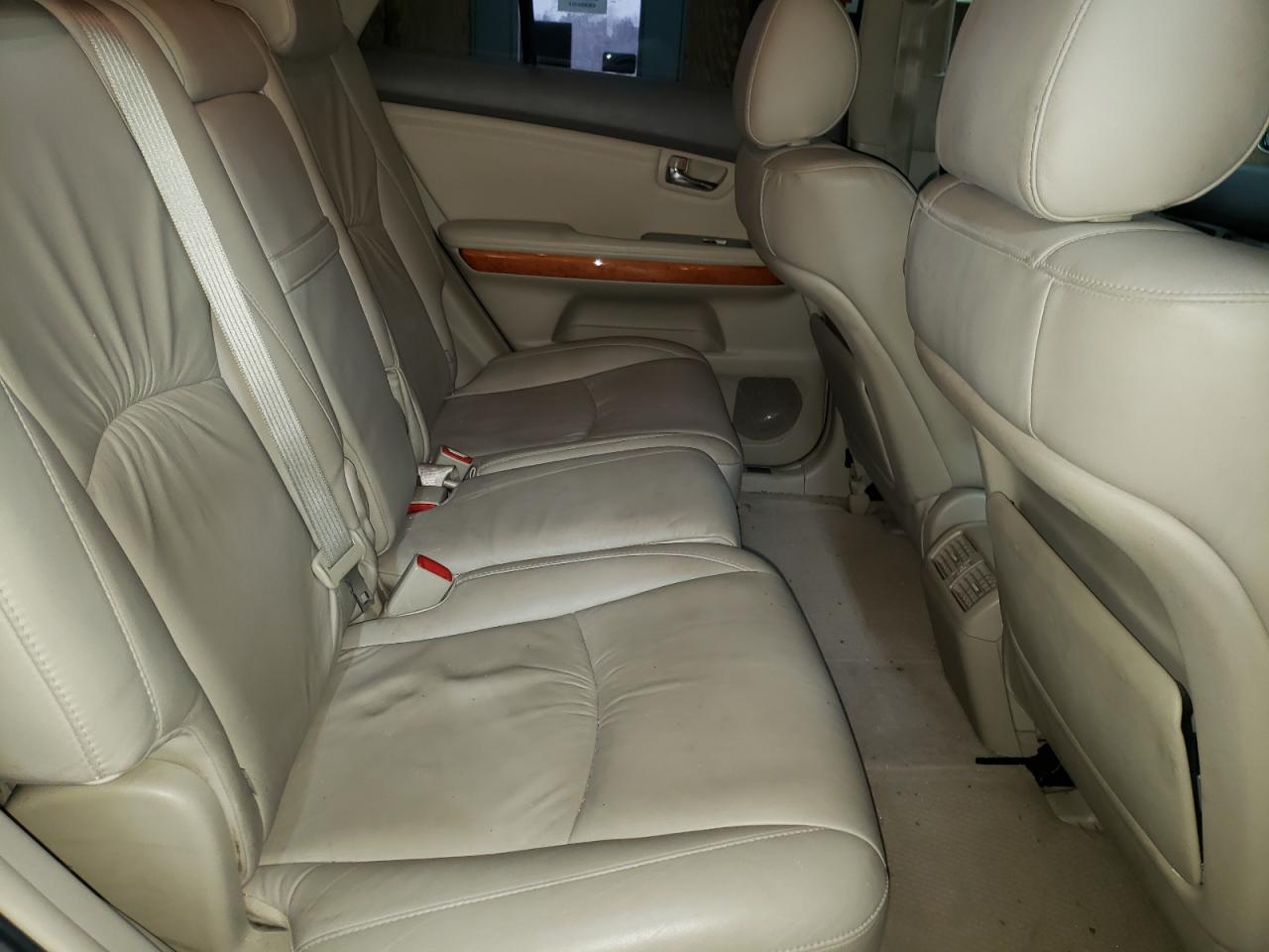 Photo 6 from auction – 2004 LEXUS RX 330 with VIN 2T2HA31U84C038201