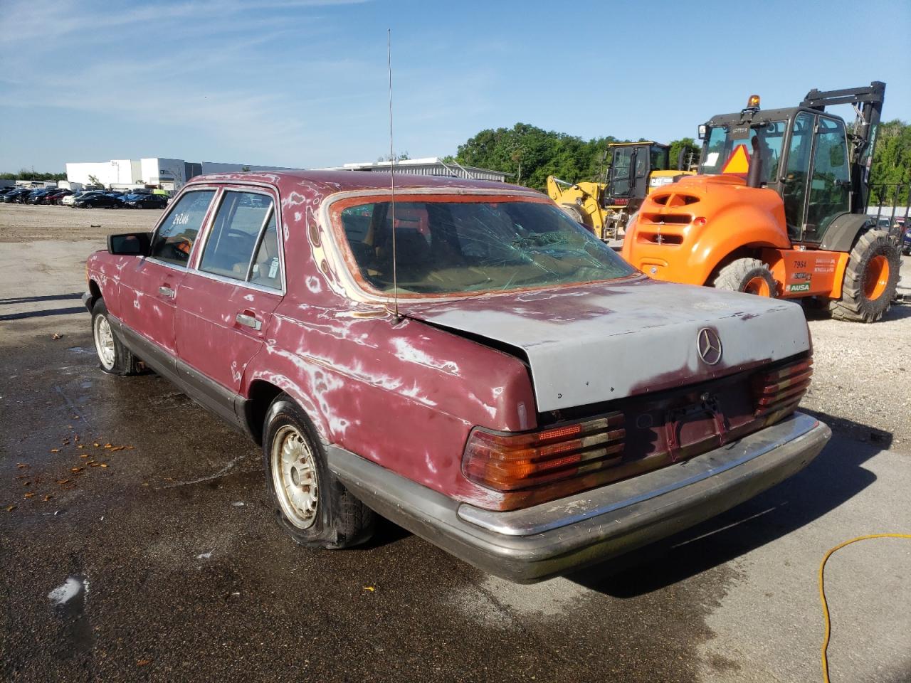Photo 3 from auction – 1981 MERCEDES-BENZ 300 SD with VIN WDBCB20A3BB013701