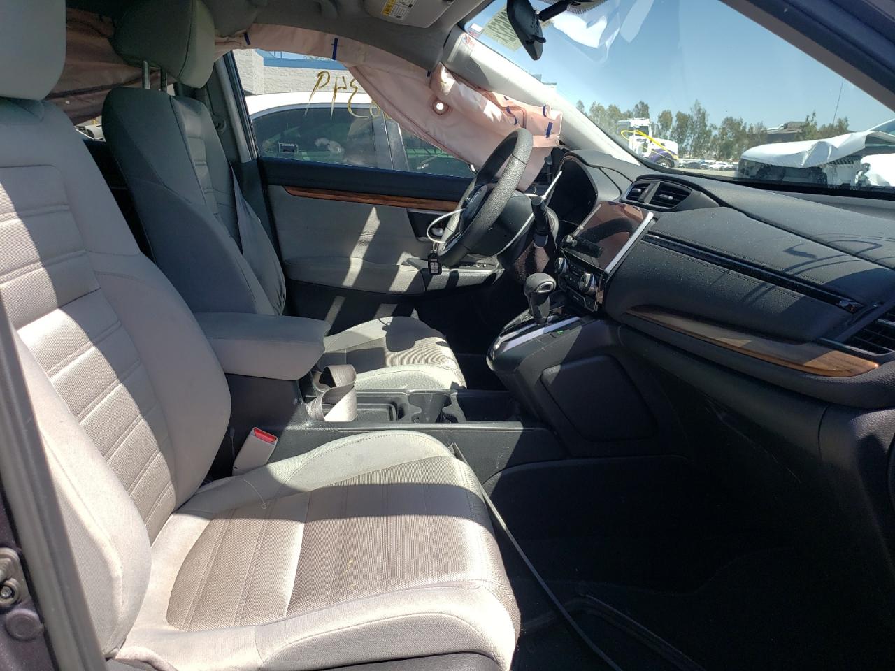 Photo 5 from auction – 2017 HONDA CR-V EX with VIN 7FARW1H54HE031149