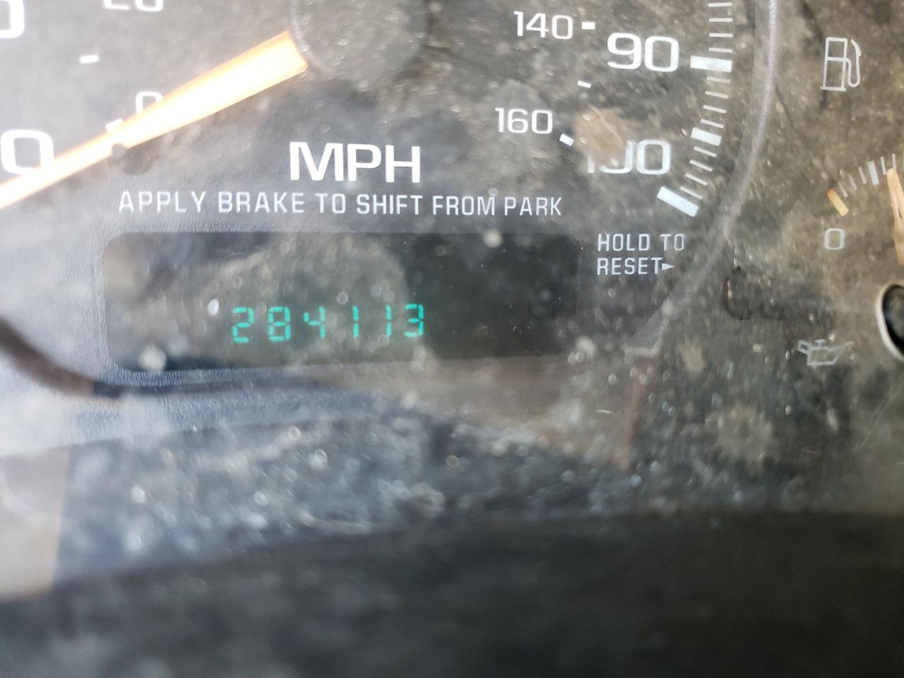Photo 8 from auction – 2002 CHEVROLET SILVERADO with VIN 2GCEK19T021381536