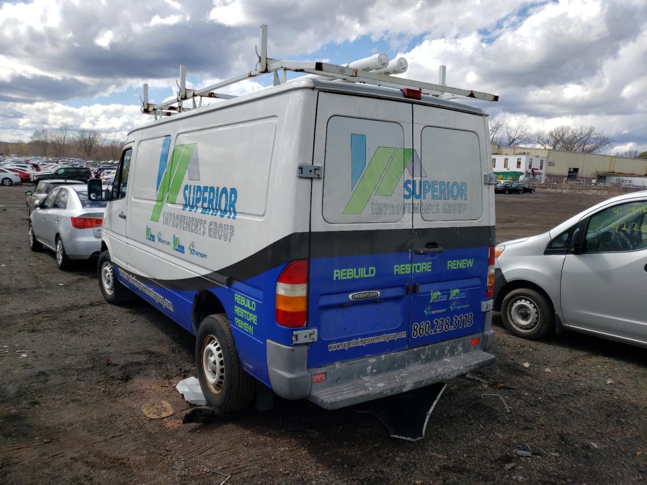 Photo 3 from auction – 2004 SPRINTER 2500 SPRIN with VIN WD2PD644945688431
