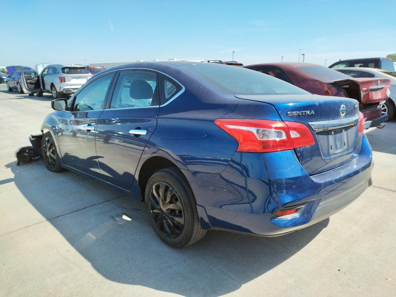 Photo 3 from auction – 2019 NISSAN SENTRA S with VIN 3N1AB7AP1KY236364