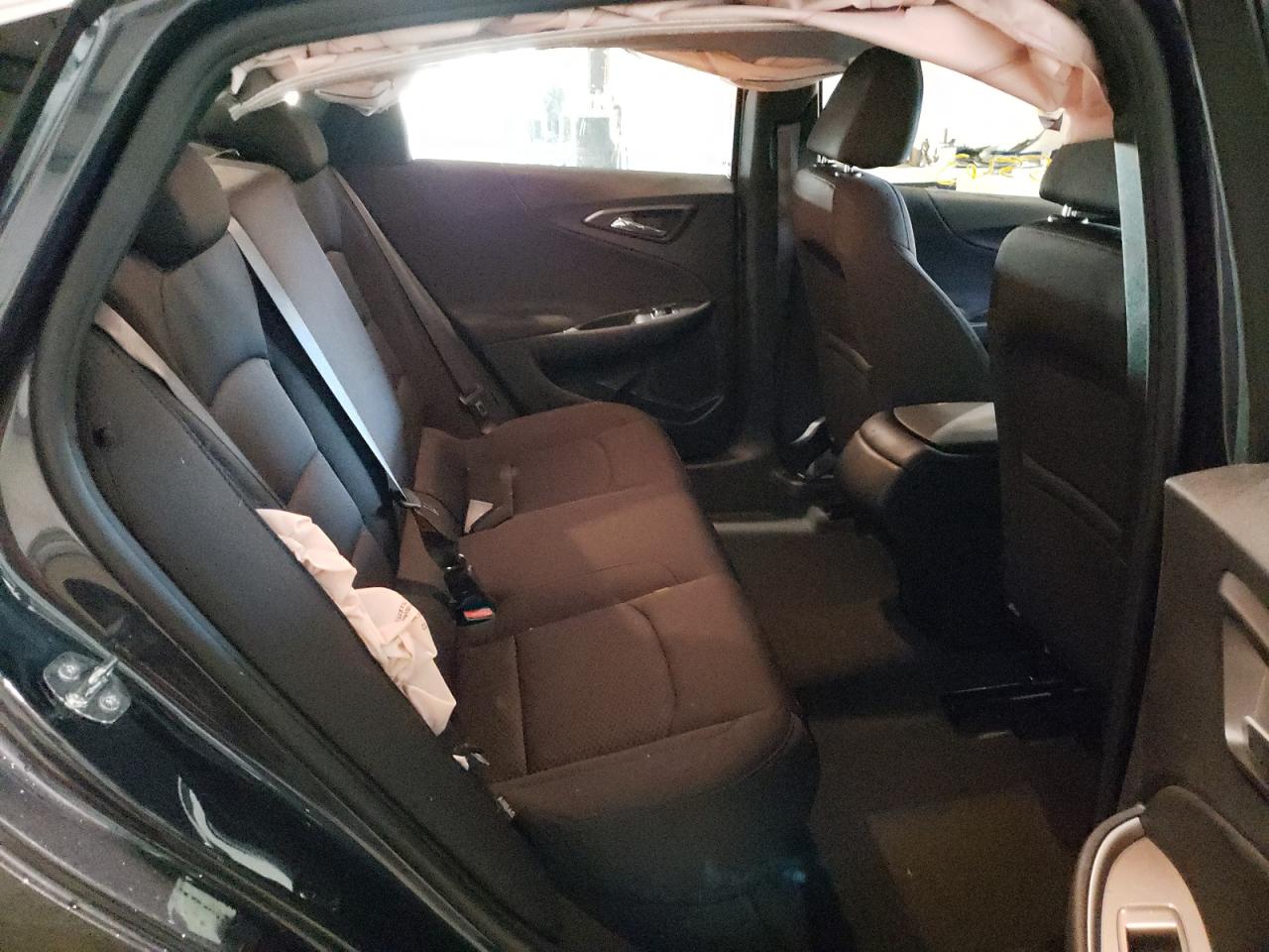 Photo 6 from auction – 2021 CHEVROLET MALIBU LS with VIN 1G1ZB5ST3MF045502