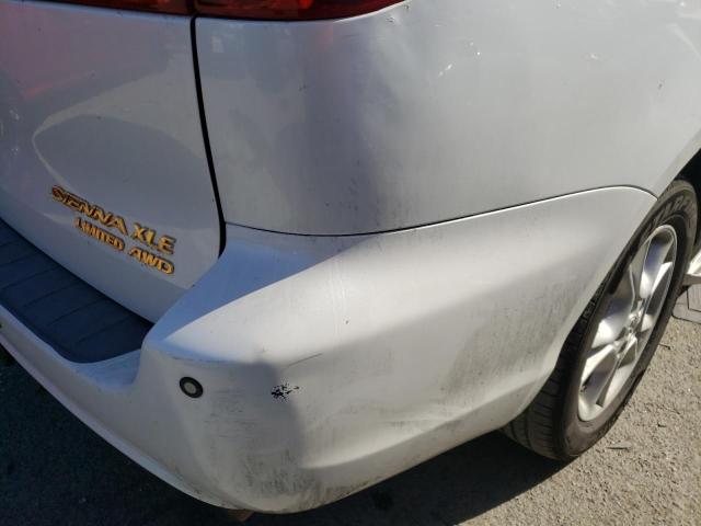 Photo 9 from auction – 2004 TOYOTA SIENNA with VIN 5TDBA22C94S008108