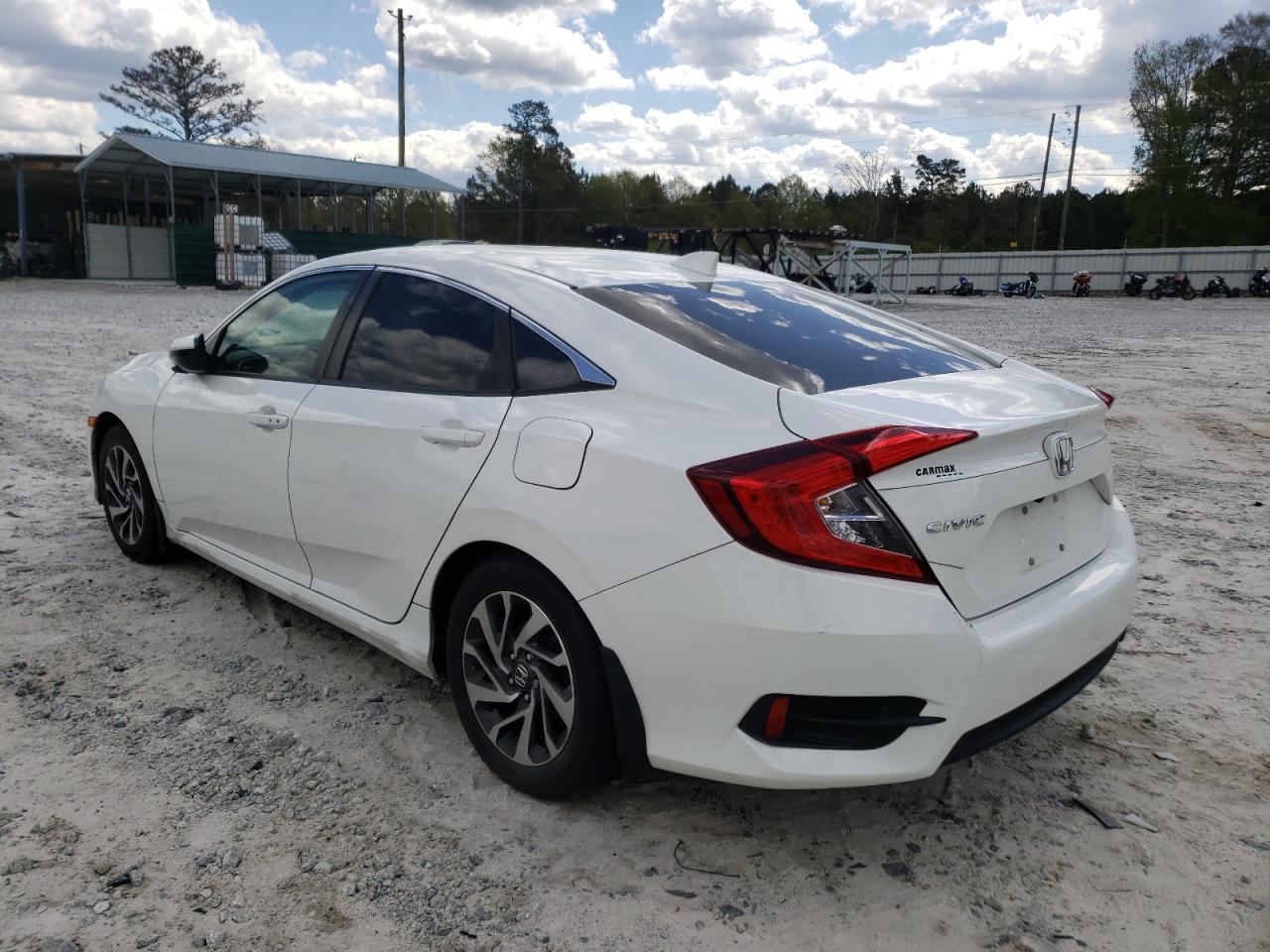 Photo 3 from auction – 2017 HONDA CIVIC EX with VIN 19XFC2F79HE020025