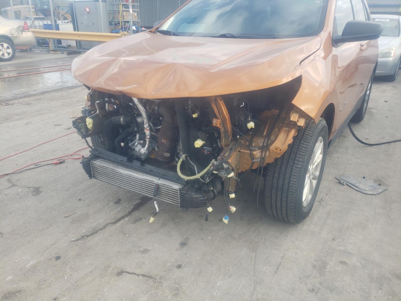 Photo 9 from auction – 2018 CHEVROLET EQUINOX LS with VIN 2GNAXHEV8J6143300
