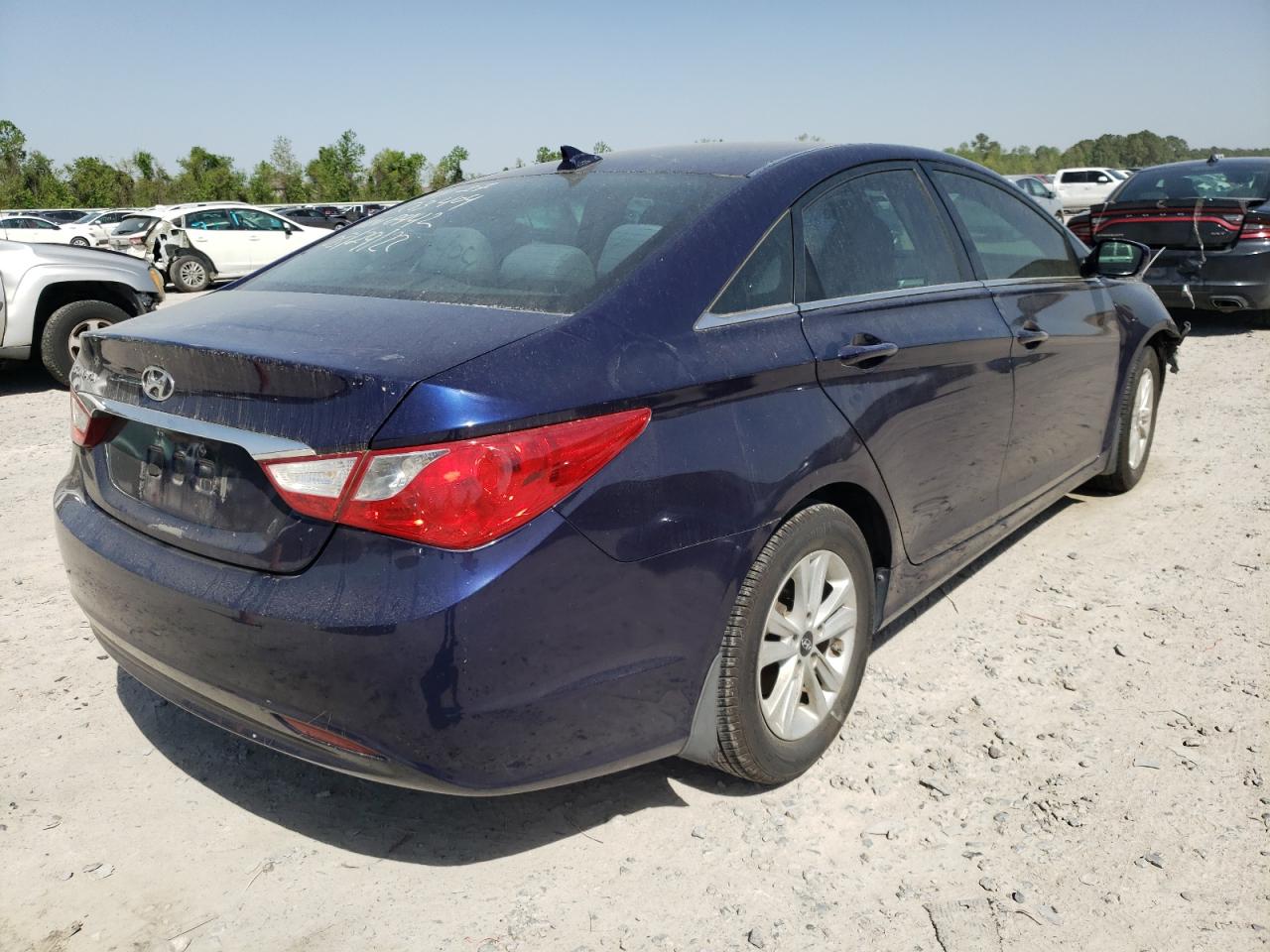 Photo 4 from auction – 2012 HYUNDAI SONATA GLS with VIN 5NPEB4ACXCH498442