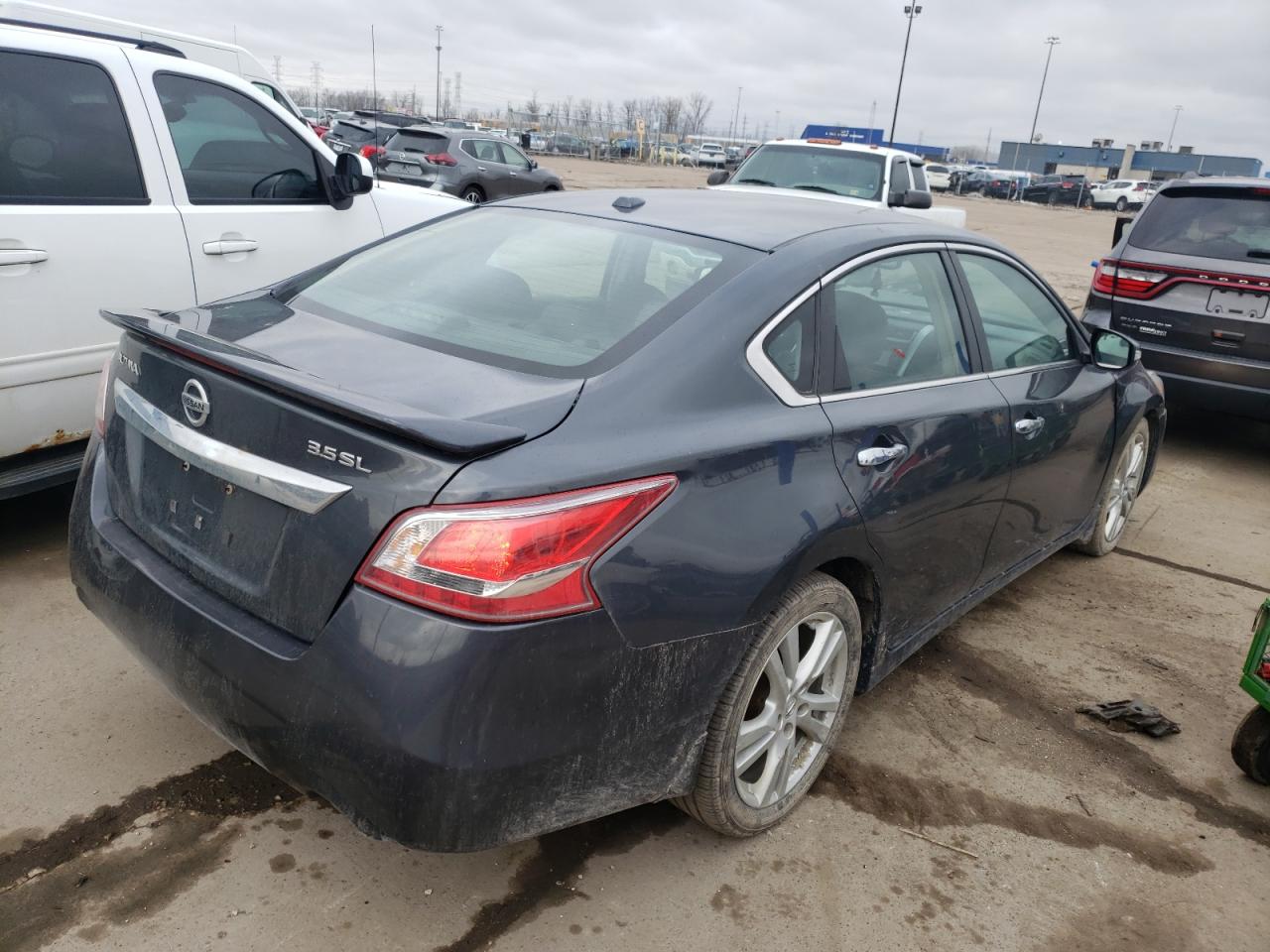 Photo 4 from auction – 2013 NISSAN ALTIMA 3.5 with VIN 1N4BL3AP2DC236110