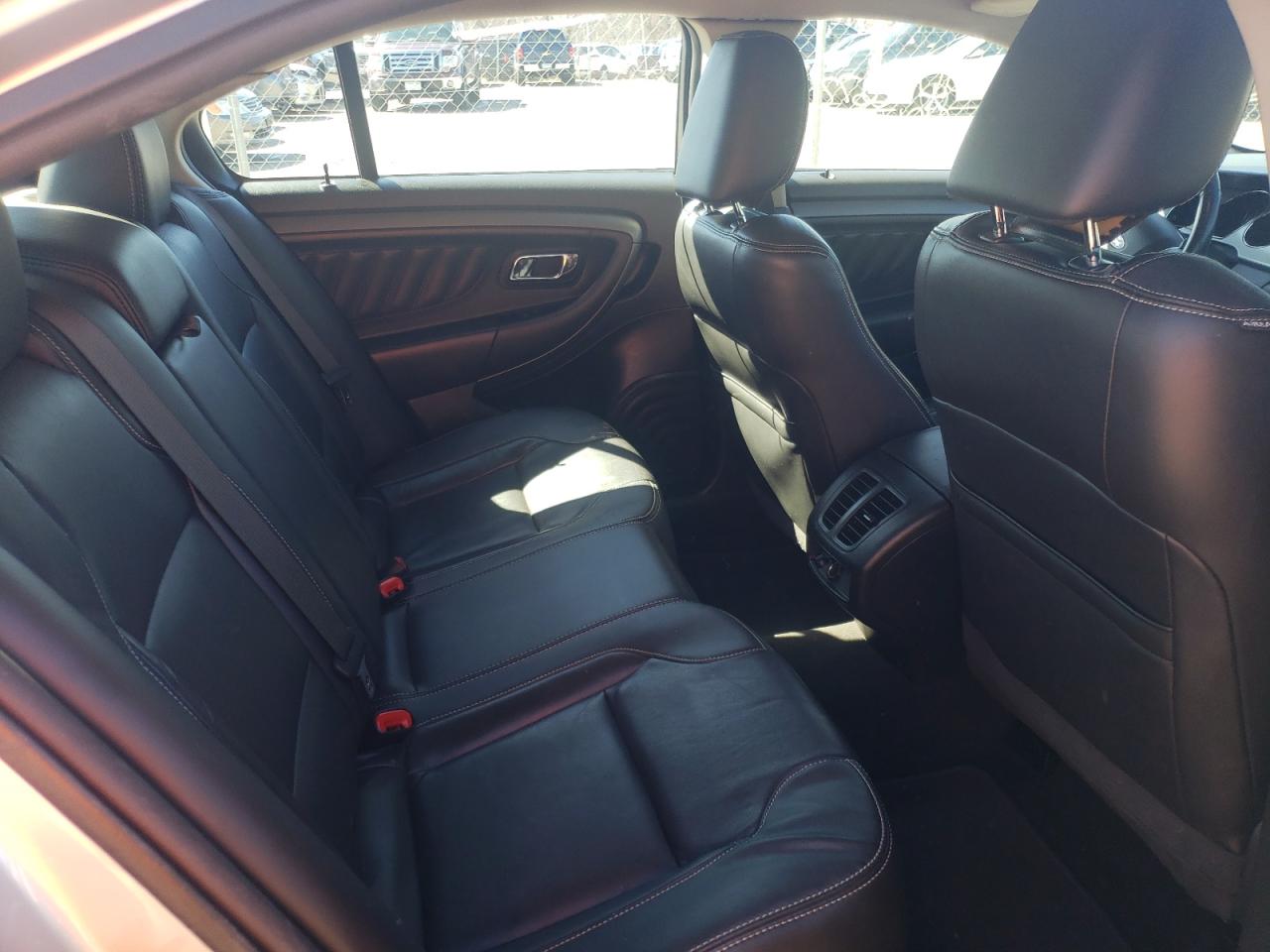 Photo 6 from auction – 2011 FORD TAURUS SEL with VIN 1FAHP2EW4BG126367