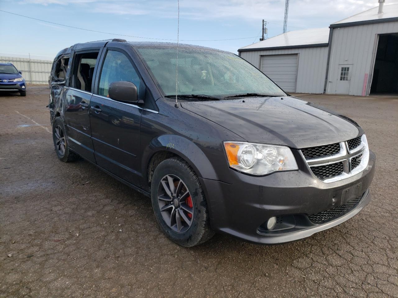 DODGE GRAND CARA 2017 with VIN 2C4RDGCG1HR801762 - Photo from auction