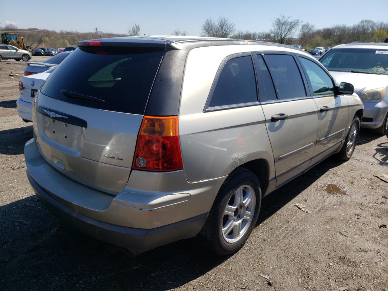 Photo 4 from auction – 2005 CHRYSLER PACIFICA with VIN 2C4GF484X5R366735