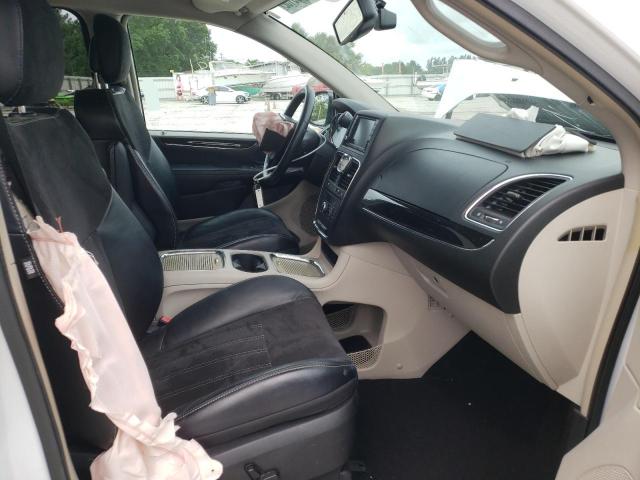 Photo 5 from auction – 2014 CHRYSLER TOWN & COU with VIN 2C4RC1CG1ER224498