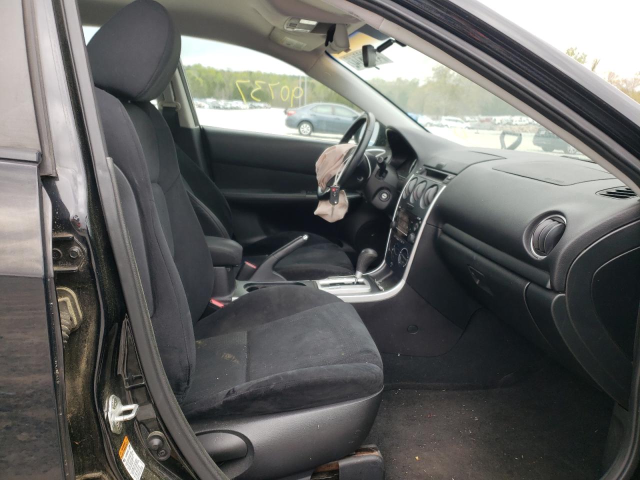 Photo 5 from auction – 2008 MAZDA 6 I with VIN 1YVHP80C685M44192