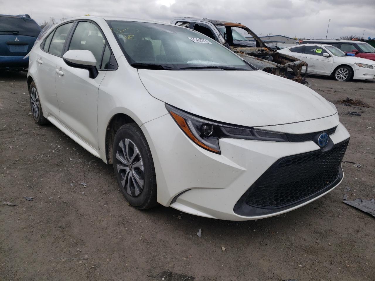 Photo 14 from auction – 2021 TOYOTA COROLLA LE with VIN JTDEAMDE3MJ009310