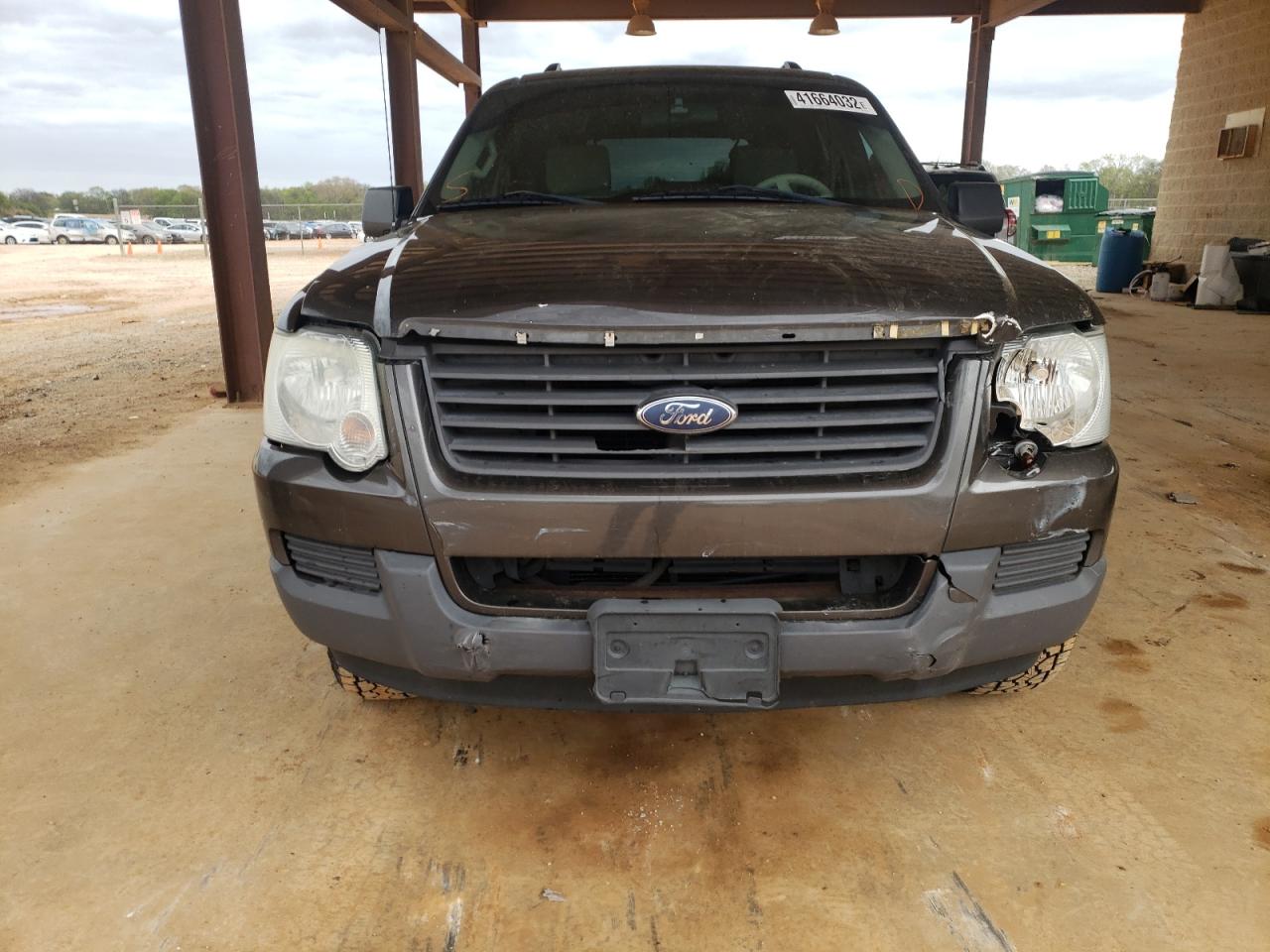 Photo 10 from auction – 2006 FORD EXPLORER X with VIN 1FMEU62E76UB59293
