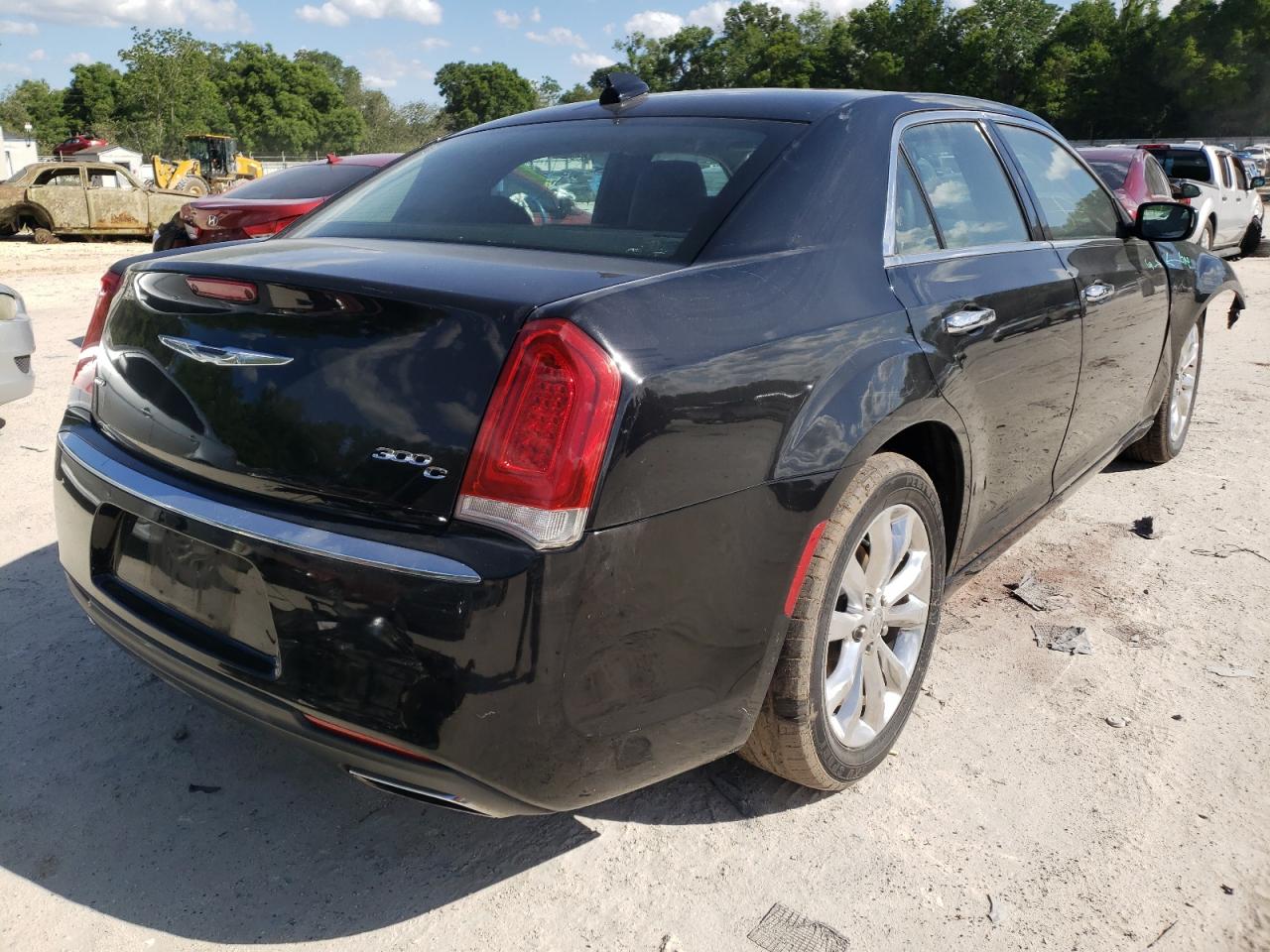 Photo 4 from auction – 2017 CHRYSLER 300C with VIN 2C3CCAKG5HH616518