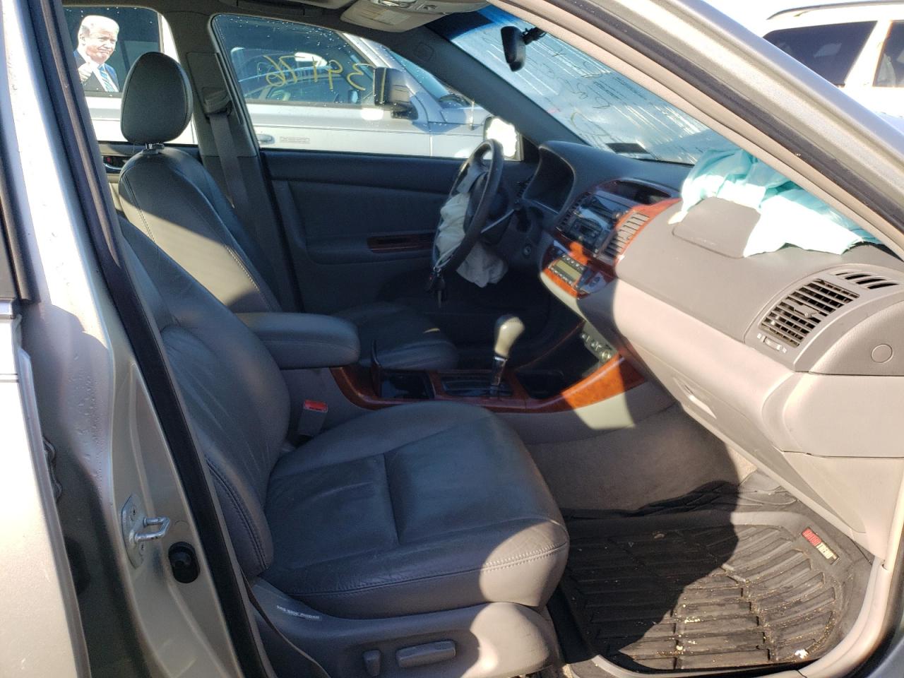 Photo 5 from auction – 2003 TOYOTA CAMRY LE with VIN 4T1BF30KX3U060693