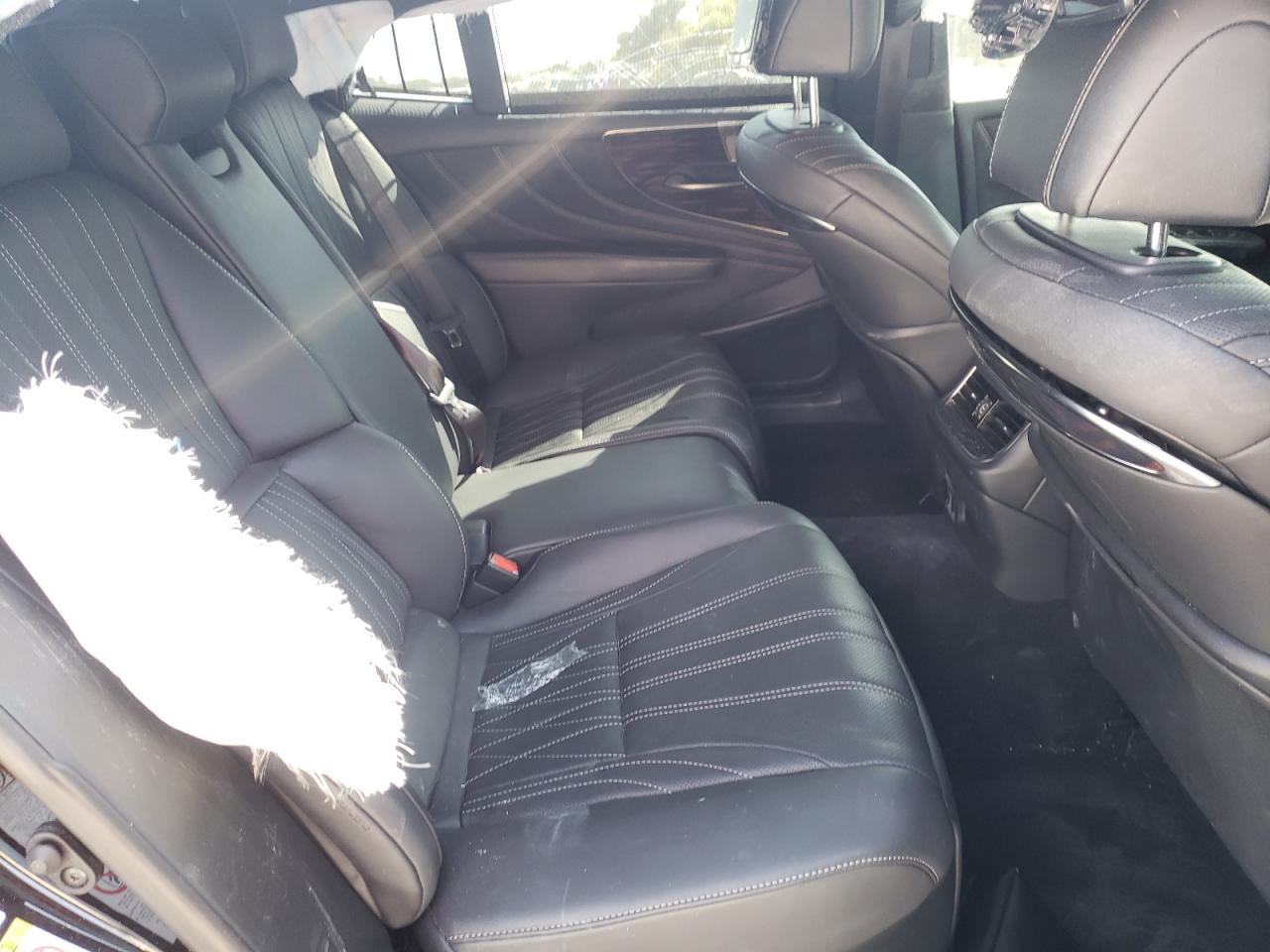 Photo 6 from auction – 2018 LEXUS LS 500 with VIN JTHB5LFF2J5002567