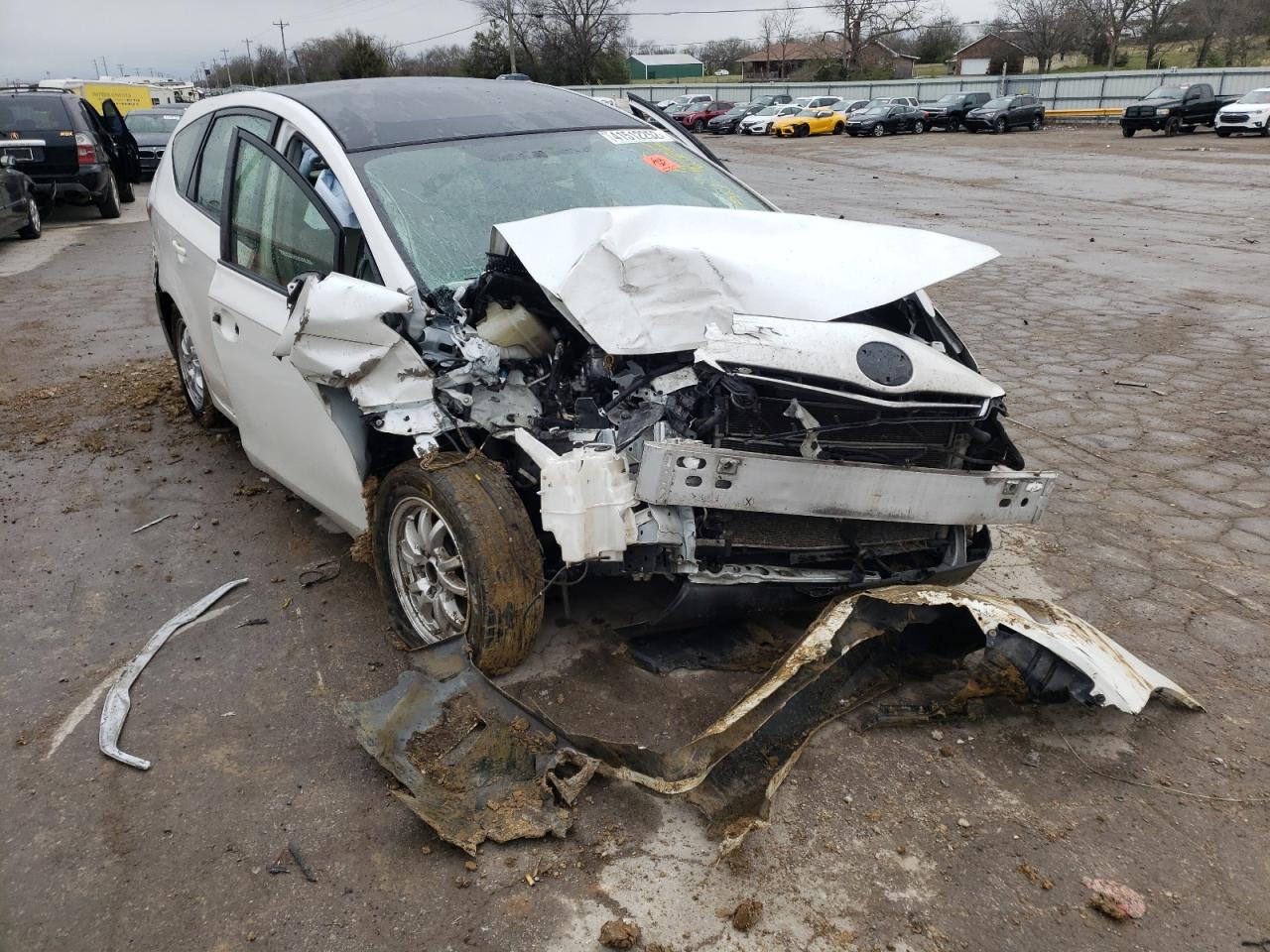 TOYOTA PRIUS V 2014 with VIN JTDZN3EU7E3354111 - Photo from auction