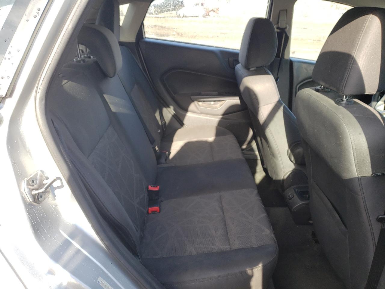 Foto 6 de la subasta – 2012 FORD FIESTA SE con VIN 3FADP4EJ7CM217882