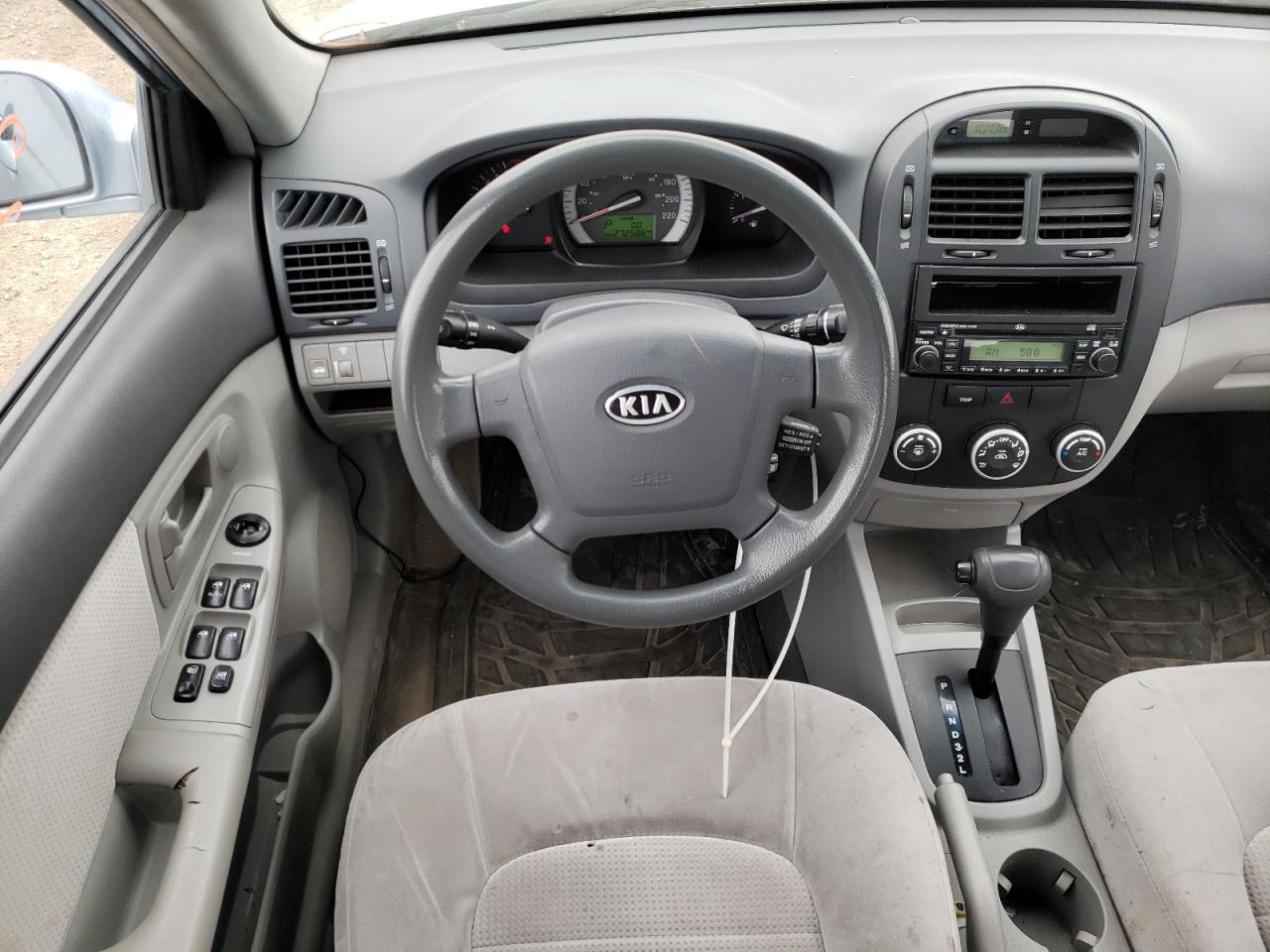 Photo 9 from auction – 2007 KIA SPECTRA EX with VIN KNAFE121075418334