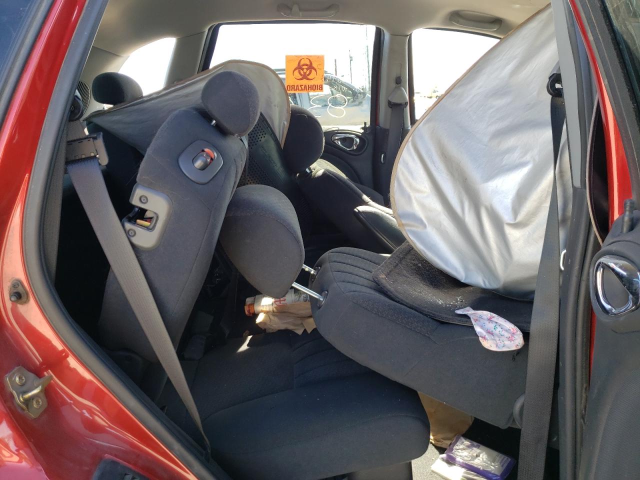 Photo 6 from auction – 2004 CHRYSLER PT CRUISER with VIN 3C4FY58B54T205943