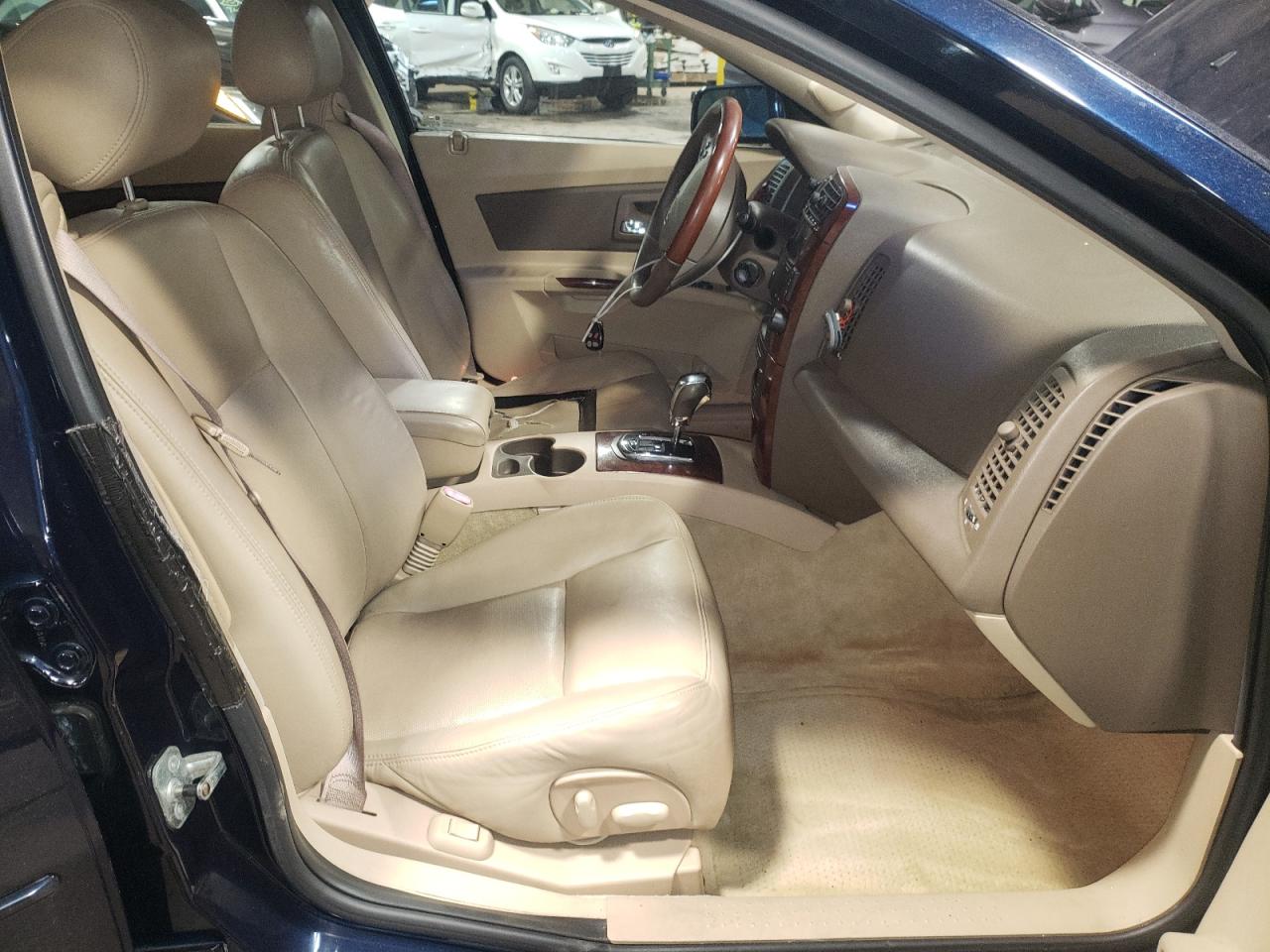 Photo 5 from auction – 2007 CADILLAC CTS HI FEA with VIN 1G6DP577170105768
