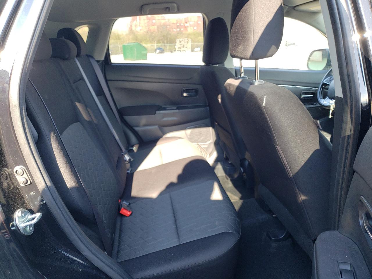 Photo 6 from auction – 2021 MITSUBISHI OUTLANDER with VIN JA4APUAU8MU005691