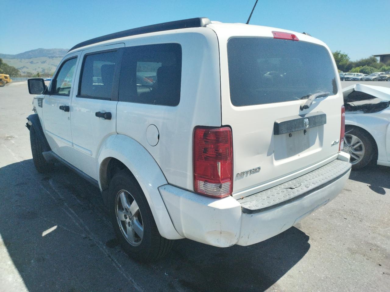 Photo 3 from auction – 2008 DODGE NITRO SXT with VIN 1D8GU28K58W288905