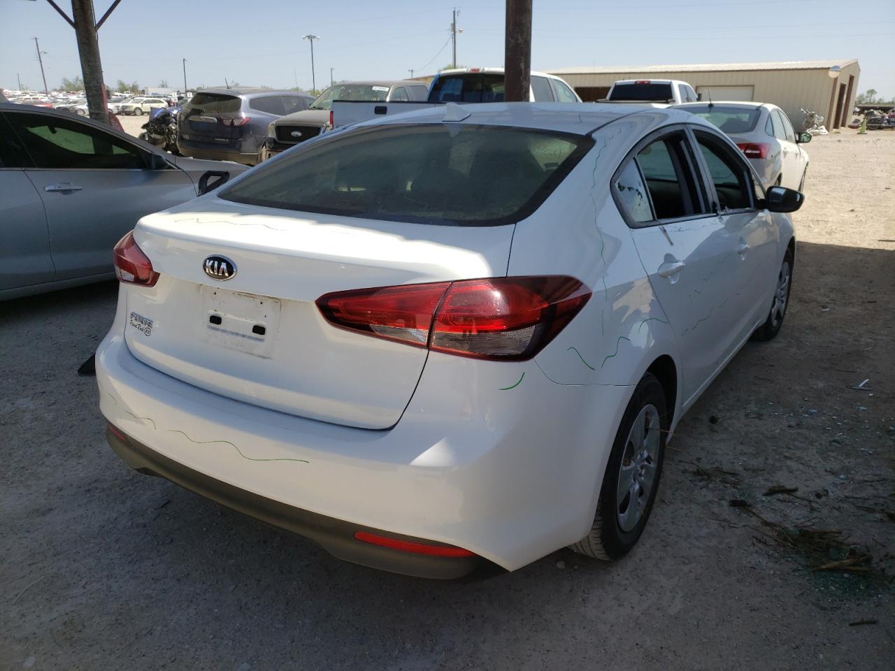 Photo 4 from auction – 2018 KIA FORTE LX with VIN 3KPFK4A70JE218598