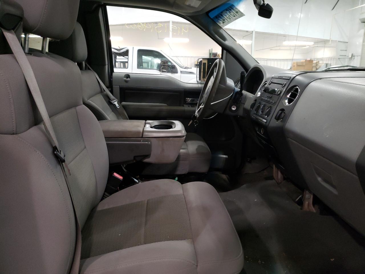 Photo 5 from auction – 2006 FORD F150 with VIN 1FTPX14V96FB79425