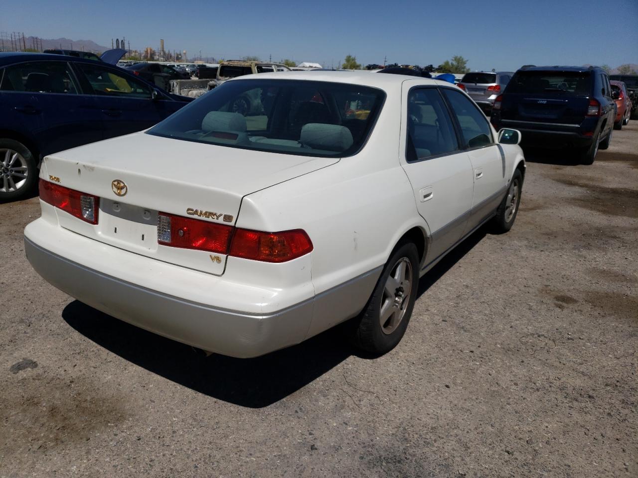 Photo 4 from auction – 2001 TOYOTA CAMRY CE with VIN JT2BF22K010290980