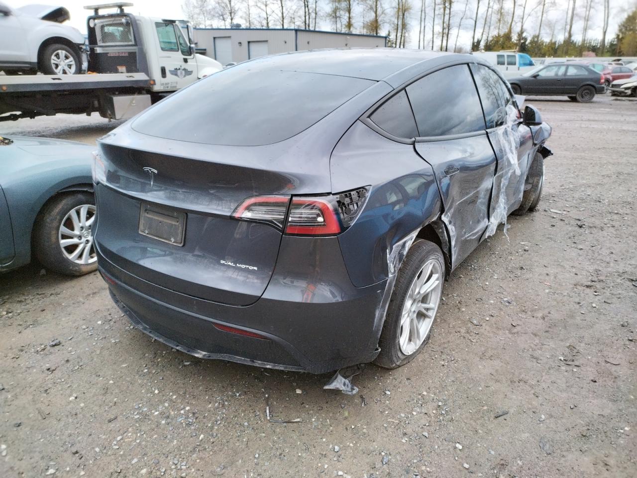 Photo 4 from auction – 2021 TESLA MODEL Y with VIN 5YJYGDEE0MF213340