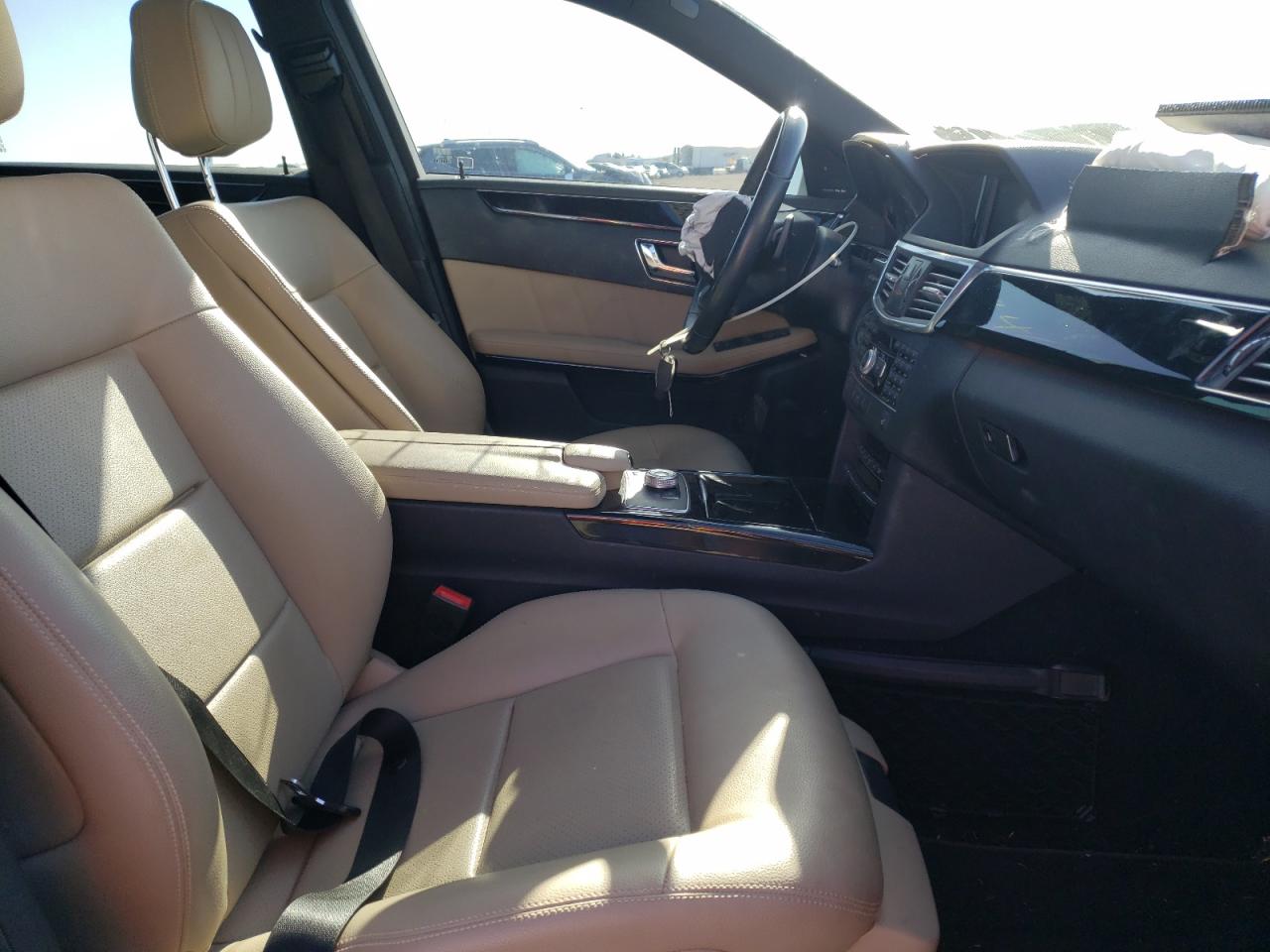 Photo 5 from auction – 2011 MERCEDES-BENZ E 350 with VIN WDDHF5GB8BA283384