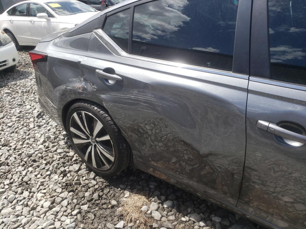 Photo 9 from auction – 2019 NISSAN ALTIMA SR with VIN 1N4BL4CV8KC183606
