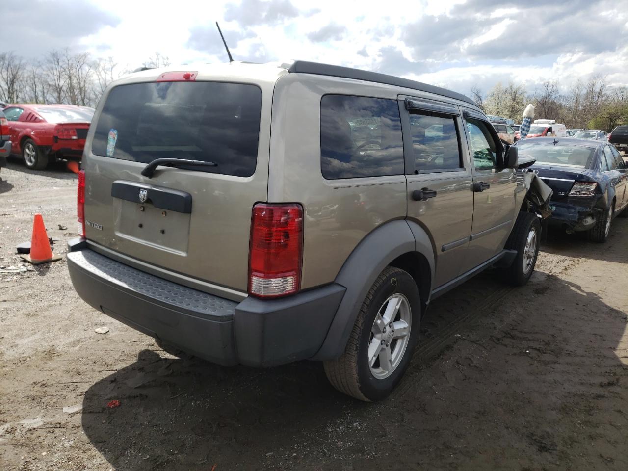Photo 4 from auction – 2007 DODGE NITRO SXT with VIN 1D8GT28KX7W684667